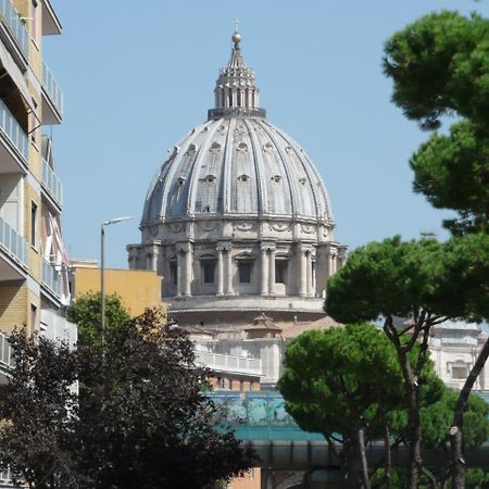 B&B Alla Cupola Di San Pietro Rom Exteriör bild